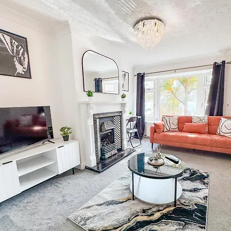 Hébergement de vacances Raygill Lt 4 Bedroom House By Furnished - Private Parking - Perfect For Families & Contractors