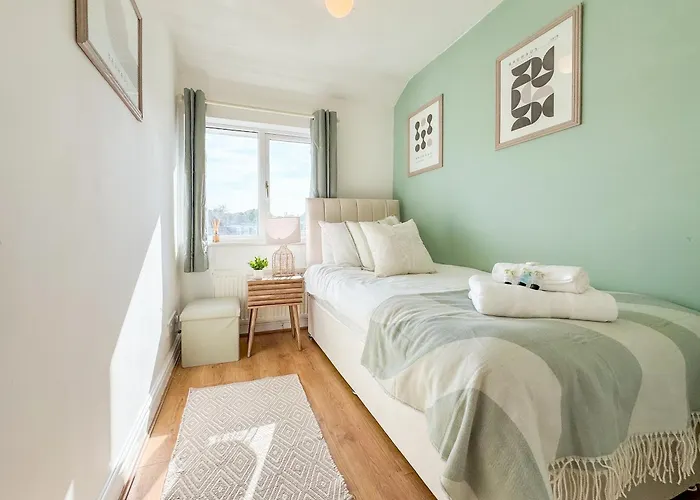 Σπίτι διακοπών Raygill Lt 4 Bedroom House By Furnished - Private Parking - Perfect For Families & Contractors