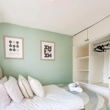 Nyaraló Raygill Lt 4 Bedroom House By Furnished - Private Parking - Perfect For Families & Contractors