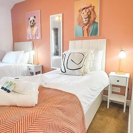 Nyaraló Raygill Lt 4 Bedroom House By Furnished - Private Parking - Perfect For Families & Contractors *