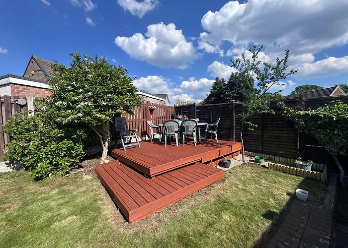 Holiday home Raygill Lt 4 Bedroom House By Furnished - Private Parking - Perfect For Families & Contractors *